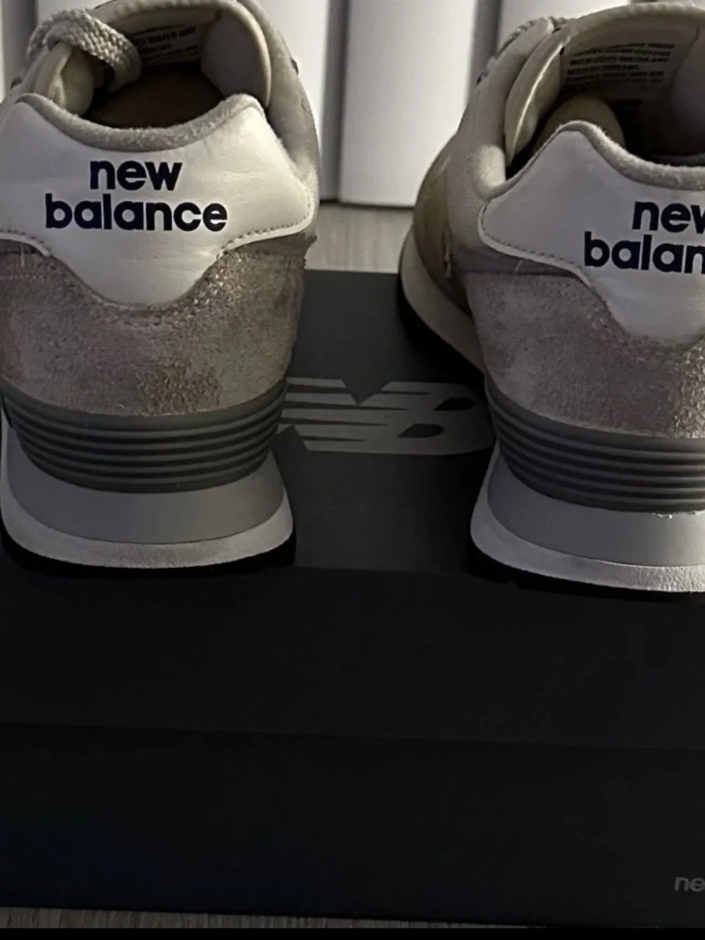 New Balance Men's Sneakers in Beige and Black Accents